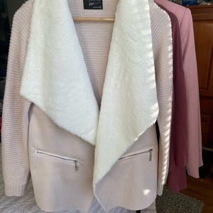 gorgeous jacket with fur detailing